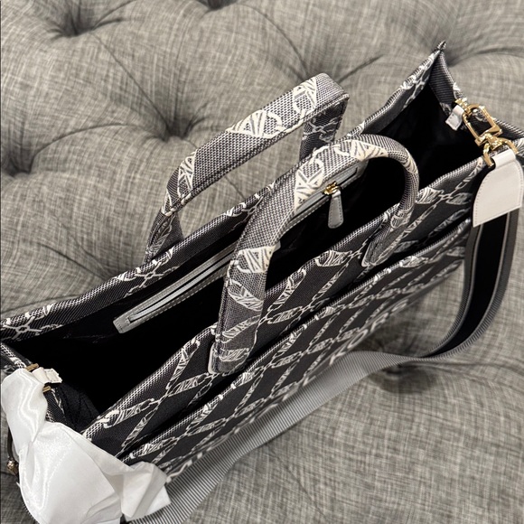 Michael Kors Bag Gigi Large Empire Logo Jacquard Gray White Tote - Picture 10 of 17